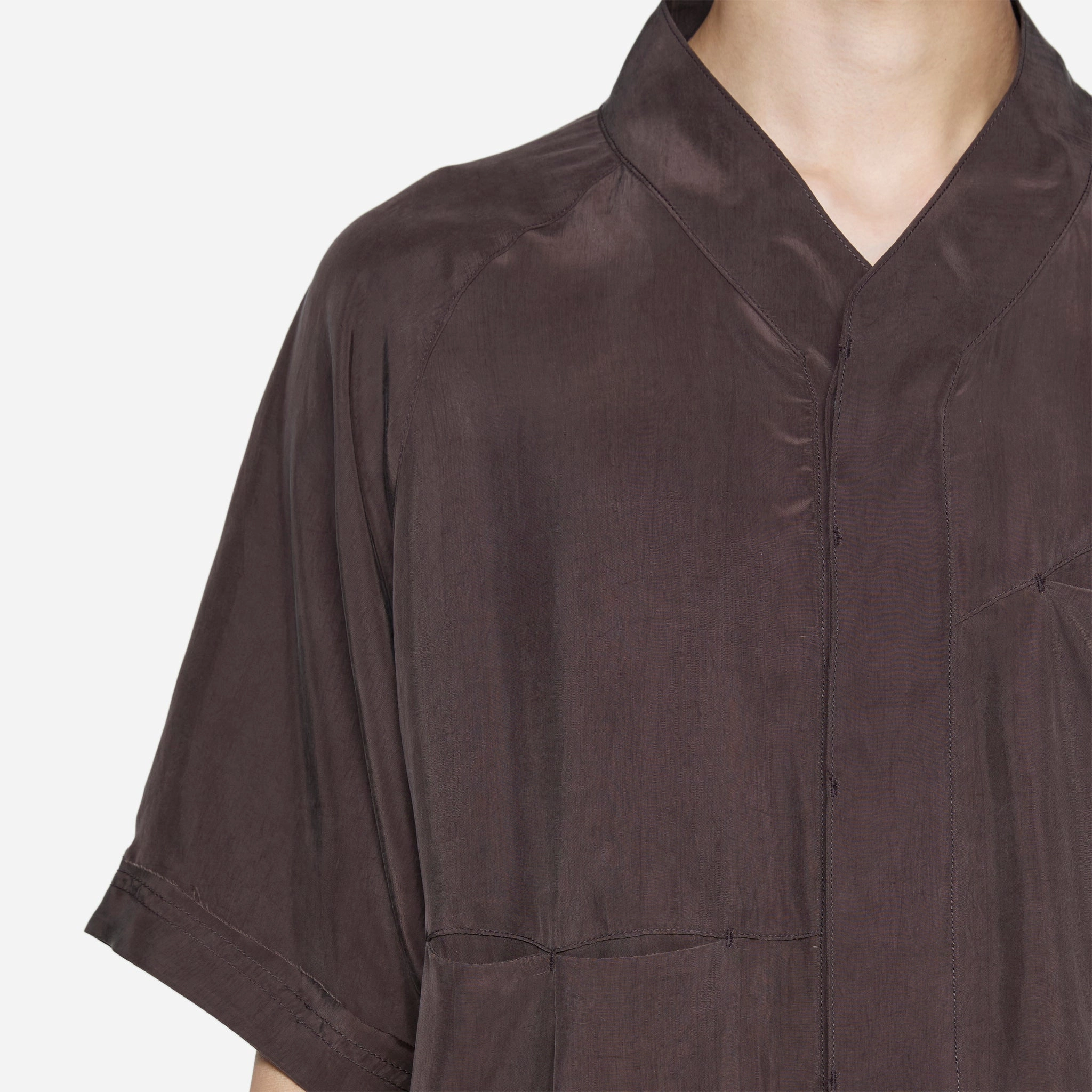 Ep.5 02 Shirt Brown