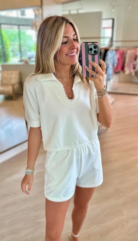 Su173 White Shorts