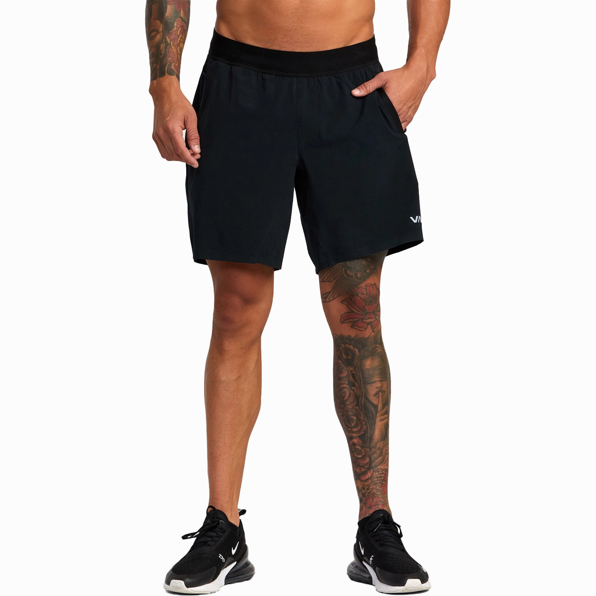 Yogger Plus 18" Short