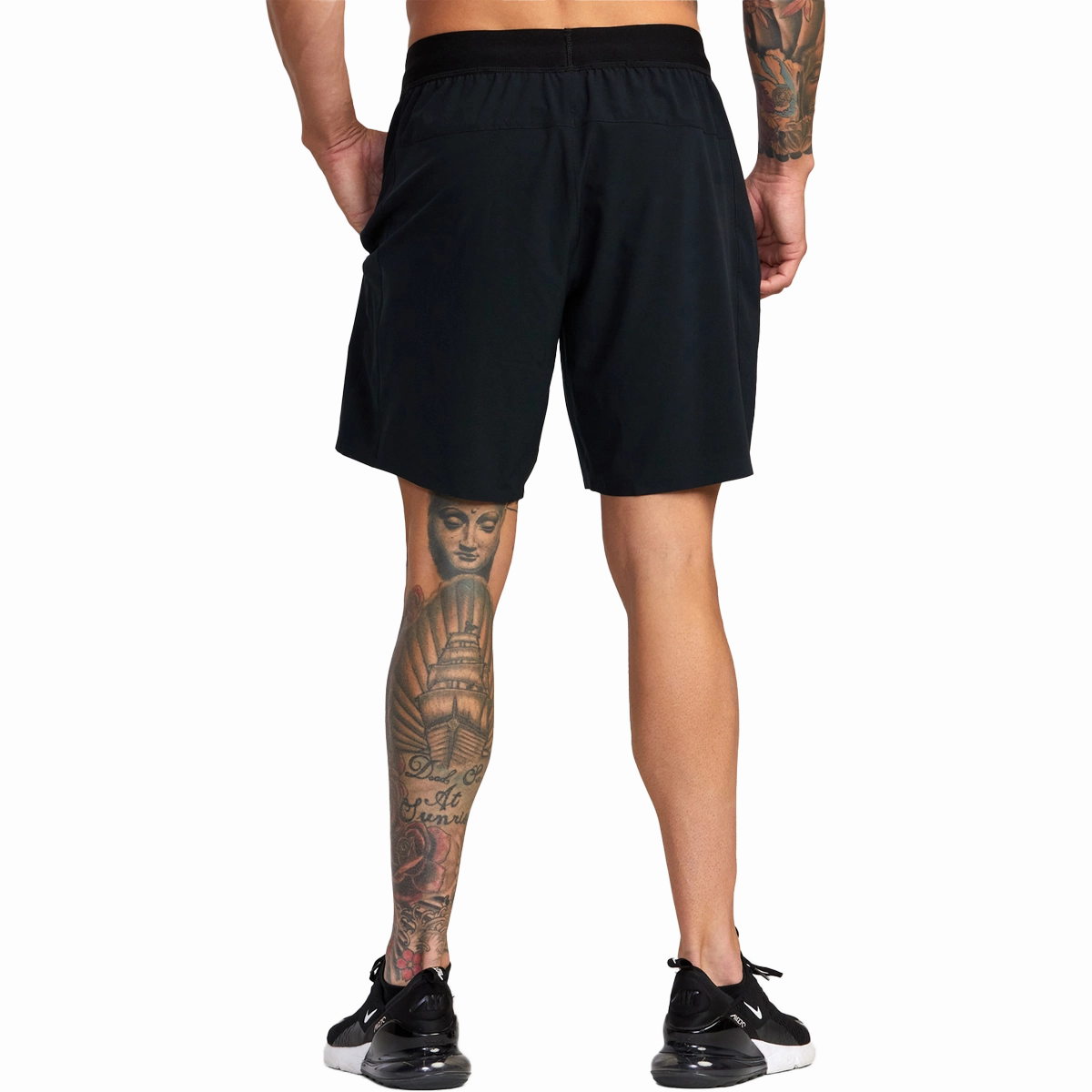 Yogger Plus 18" Short
